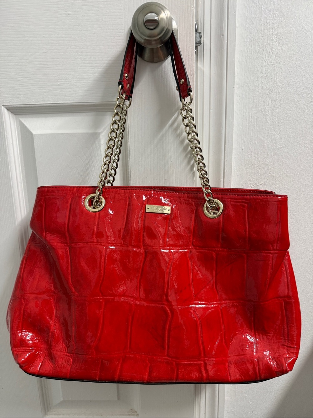 Kate Spade Knightsbridge Helena Red Croc Embossed Patent Leather Chain Tote Bag